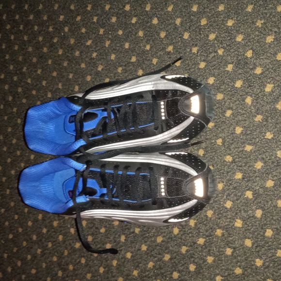 I can't fit them anymore, I wore them once - Picture 3 of 5